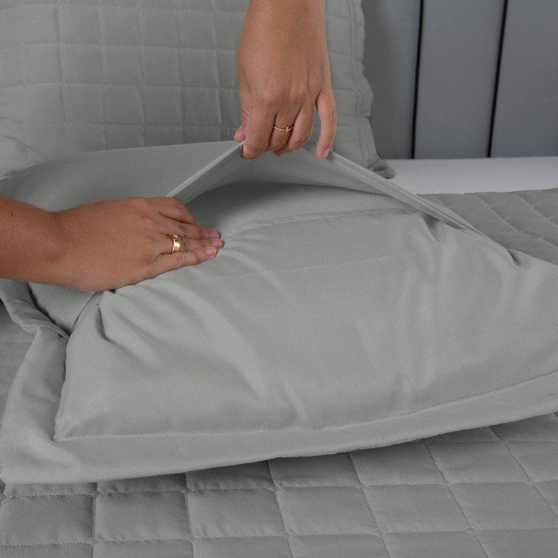 Porta Travesseiro Soft Matelado 70x50cm com Debrum